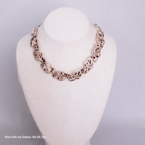 Gold Tone Choker Necklace Animal Print Cow Hide Chain Links Hook Clasp - Picture 2 of 9